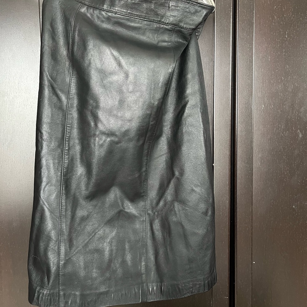 Leather skirt